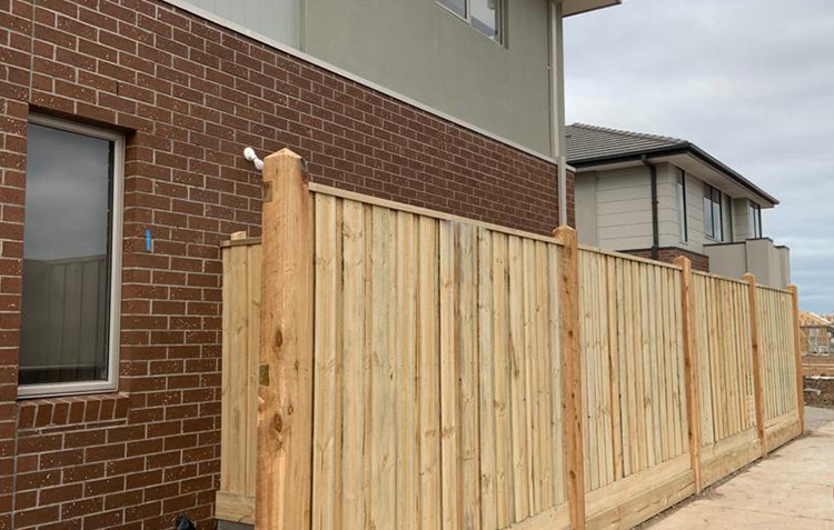 Cheap Timber Fencing Melbourne Western Suburbs